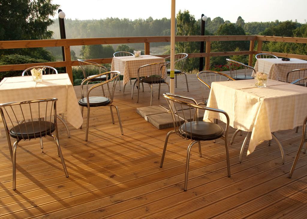 Hotel Sanvilla Sigulda Kültér fotó